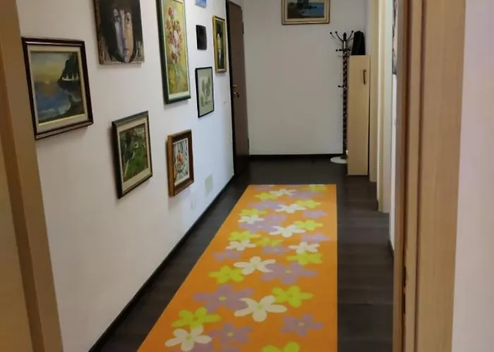 Apartment Apartment 公寓 *