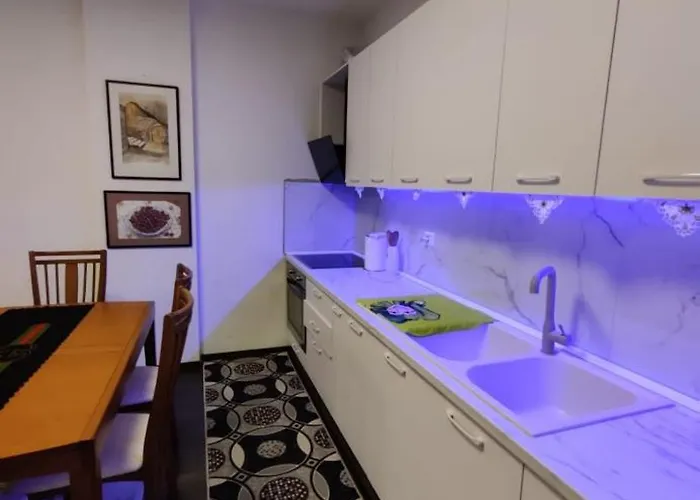 公寓 Apartment Apartment 地拉那