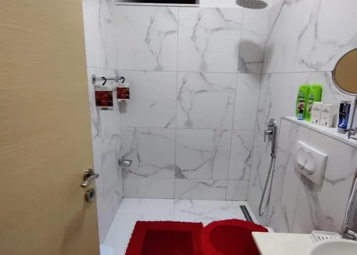 公寓 Apartment Apartment *